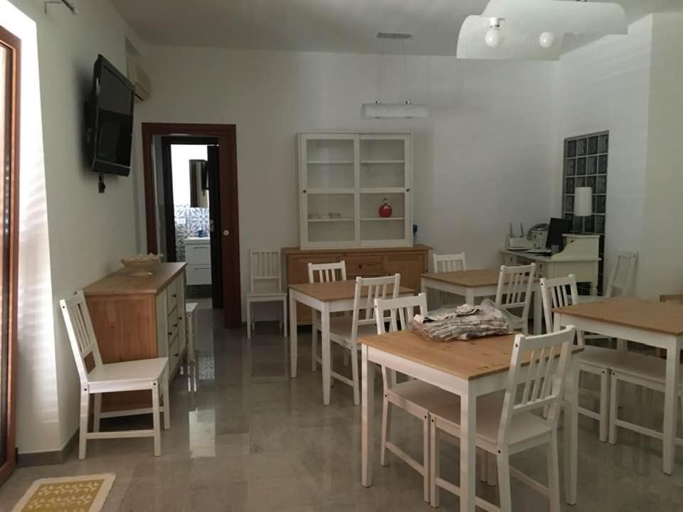 L'Isola Di Francesca Guest House Conversano Ngoại thất bức ảnh