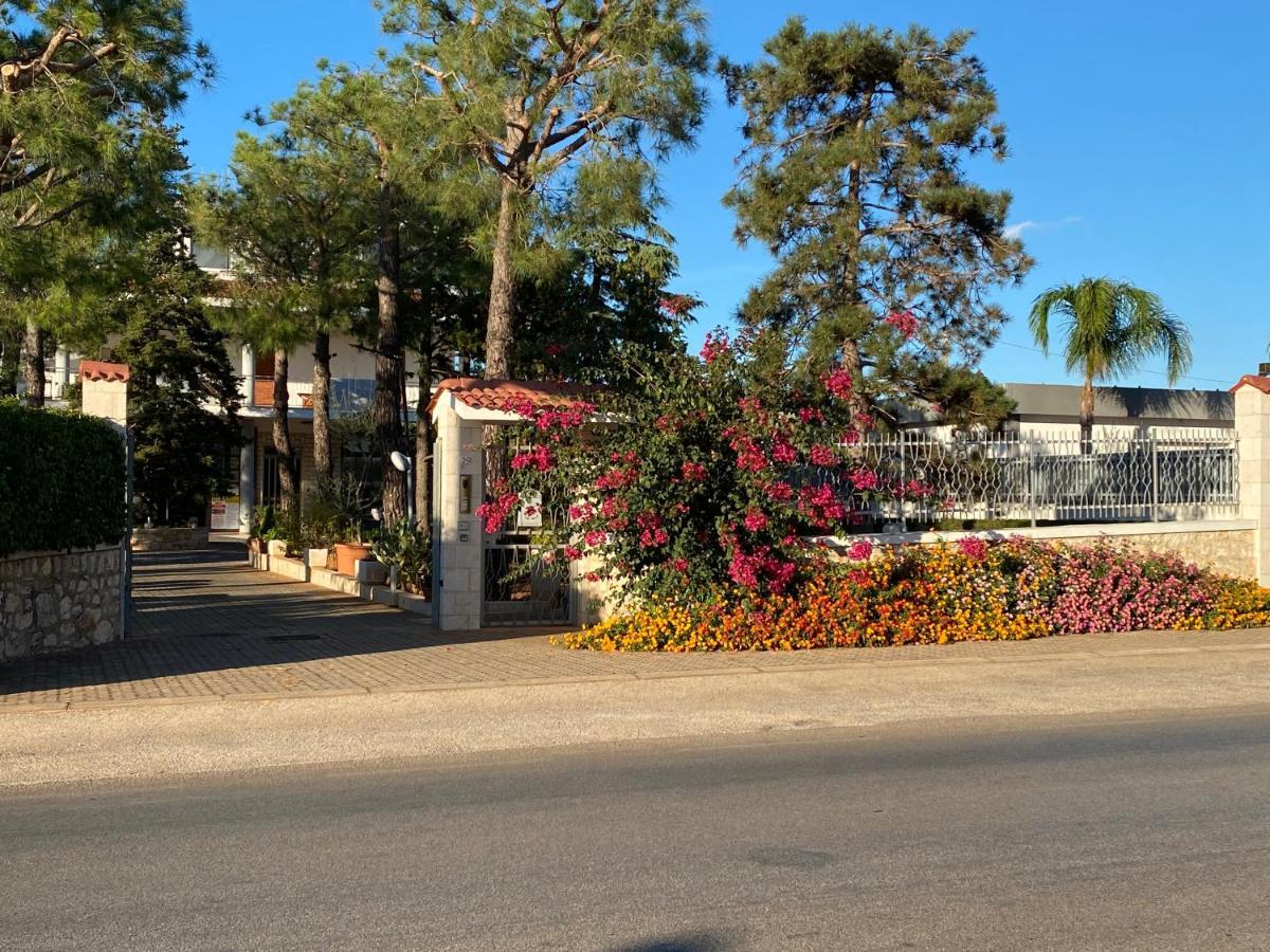 L'Isola Di Francesca Guest House Conversano Ngoại thất bức ảnh